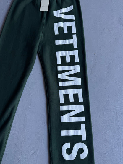 Vetements Vertical Script Sweatpants (Brand New)